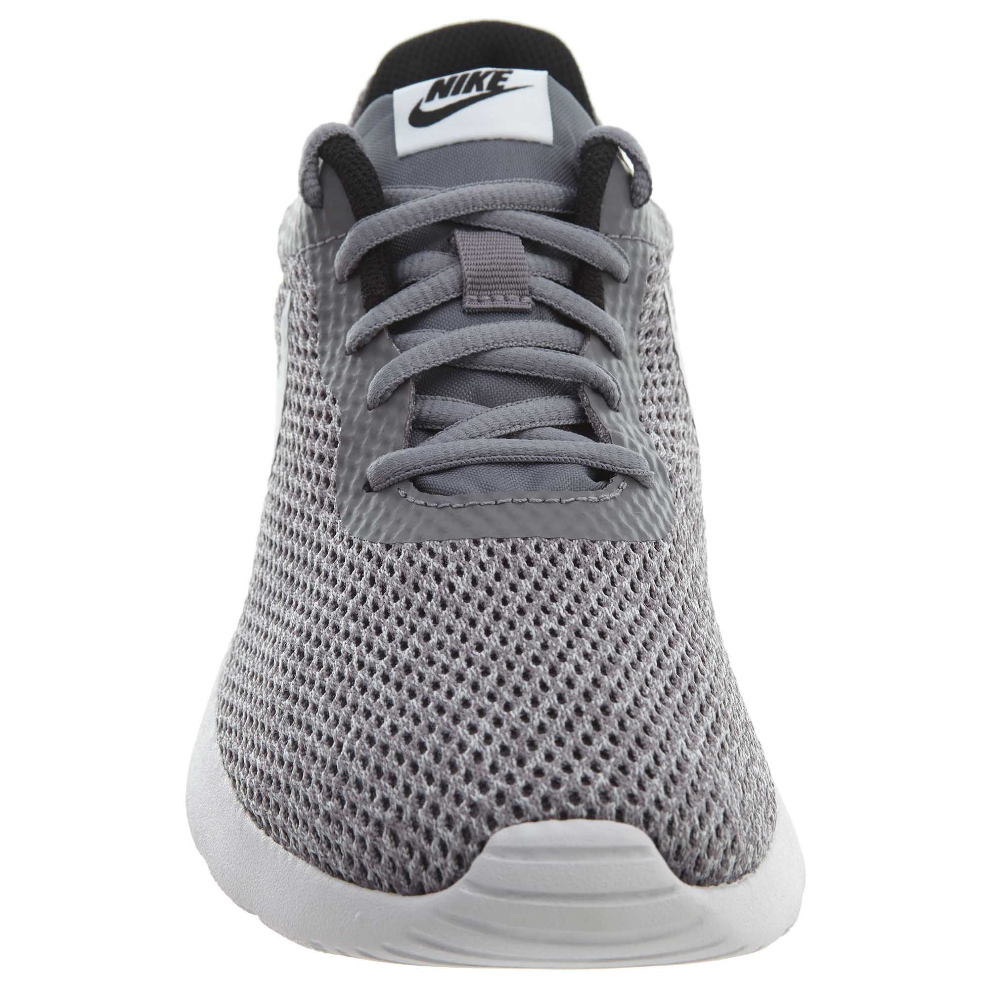 nike tanjun se grey