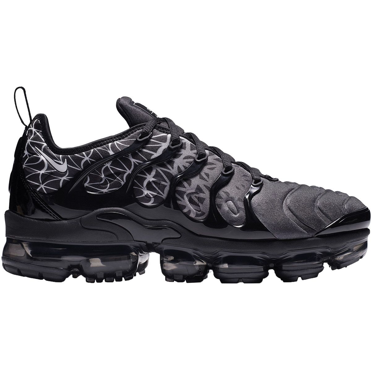 nike air vapormax plus overbranding